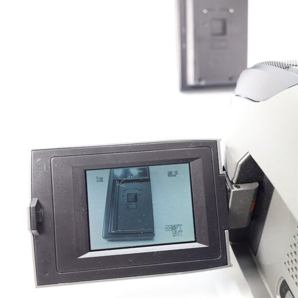 Panasonic PV-L580D Compact VHS/VHS-C Palmcorder 150x Digital‎ Camcorder Tested - Picture 4 of 9